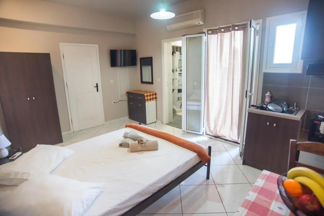 **  Filippion Hotel Mantzavinata Greece