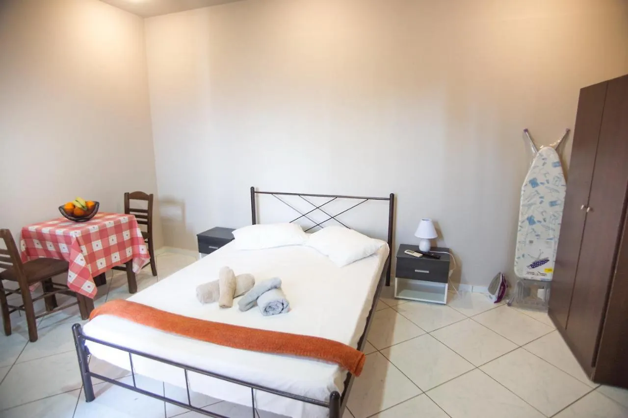 **  Filippion Hotel Mantzavinata Greece