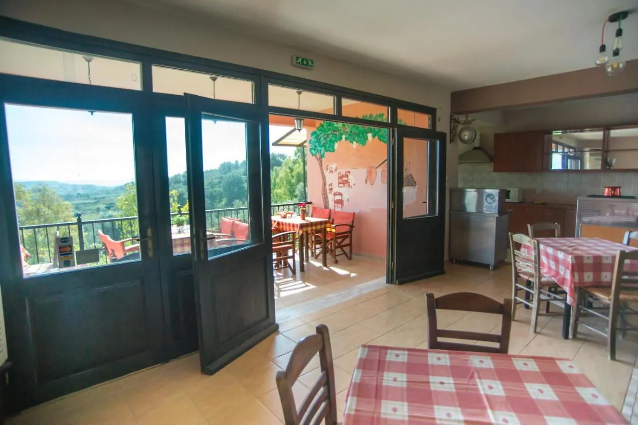 Filippion Hotel Mantzavinata 2*,