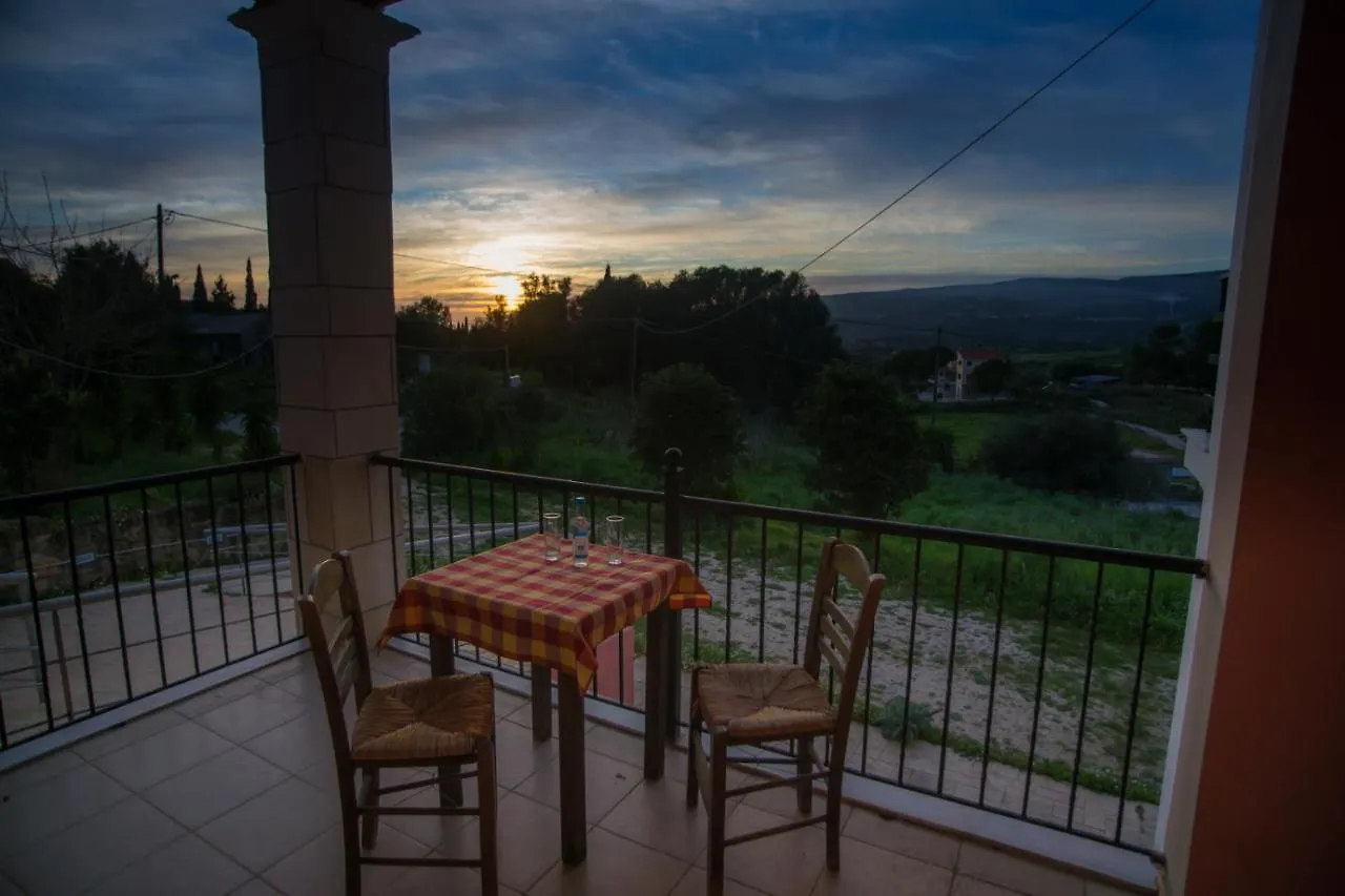 Filippion Hotel Mantzavinata 2*,  Greece